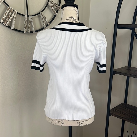 21 Main Knit Top - Picture 3 of 5